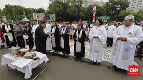 Sewindu, Umat GKI Yasmin-HKBP Filadelfia Natal di Luar Istana