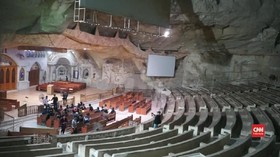 VIDEO: 'Sensasi' Ibadah di Gereja Sampah Mesir