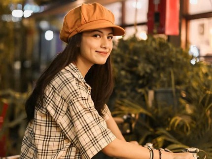 Intip 7 Potret Cantik Lania Fira, Benarkah Pacaran dengan Ariel Noah?