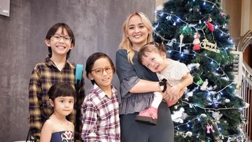 ANAK JOANNA ALEXANDRA SEDIH NAMUN LEGA MELIHAT KEPERGIAN AYAHNYA