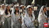 FOTO : Syahdu Misa Malam Natal di Katedral Jakarta Ibadah Misa Malam Natal di Gereja Katedral, Jakarta, Selasa (24/12), berjalan lancar.