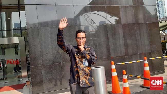 Berpatok pada data, eks Jubir KPK Febri Diansyah menganggap dua tahun terakhir ini lembaga antirasuah itu justru tak fokus menangani korupsi di sektor SDA.