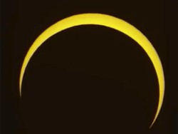 Bagaimana Letak Matahari, Bulan, dan Bumi Saat Terjadi Gerhana Matahari Parsial?