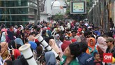 FOTO : Gerhana Matahari Cincin 2019 Indonesia dan beberapa negara di dunia menikmati peristiwa alam Gerhana Matahari Cincin yang berlangsung hari Kamis (26/12).