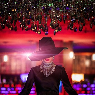 Lirik Lagu Take A Hike - Ji Yeon