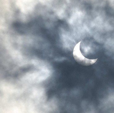 Gerhana 21 Juni Tanda Kiamat vs Jin BTS Kesakitan Ditubruk Jungkook