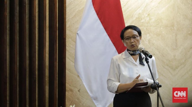Menlu RI, Retno Marsudi, menyatakan mengusulkan dialog kepada Uni Eropa supaya mengakhiri diskriminasi terhadap ekspor sawit Indonesia.