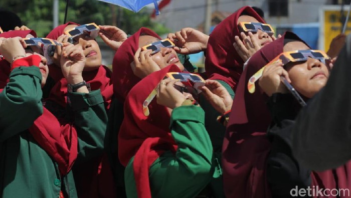 Wow! Gerhana Matahari Pertama di Tahun Ini Bakal Terjadi pada 30 April Lho, Beauties! Bisa Disaksikan di Indonesia?
