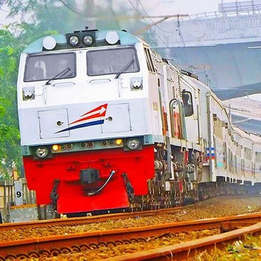 Viral, Anak Punk Diusir dari Kereta Api karena Rusuh Ganggu Penumpang