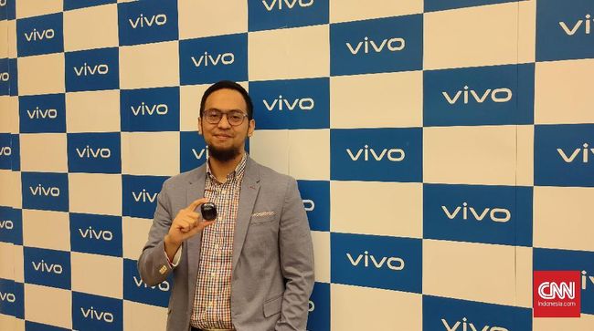 Vivo Buka Peluang Bawa HP Gaming iQoo Neo 855 ke Indonesia Vivo mengaku membuka peluang untuk membawa ponsel gaming iQoo Neo 855 ke Indonesia.