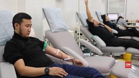 VIDEO: Warga Kazakhstan Donor Darah Bagi Korban Pesawat Jatuh