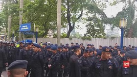 VIDEO: Pengamanan Kedubes China Jelang Demo FPI
