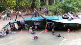 FOTO: Ragam Peristiwa Penting di Indonesia 2019 2019 adalah tahun politik di mana Pileg dan Pilpres berlangsung serentak pada 17 April. Berikut foto pilihan peristiwa penting di Indonesia sepanjang tahun ini.
