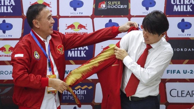 Ketua Umum PSSI, Mochamad Iriawan menyebut pelatih Timnas Indonesia U-19 Shin Tae Yong adalah sosok yang keras kepala.