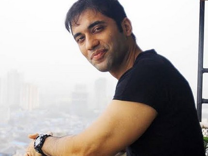 Sudah Pisah, Istri Mendiang Aktor Bollywood Kushal Punjabi Hadiri Pemakaman