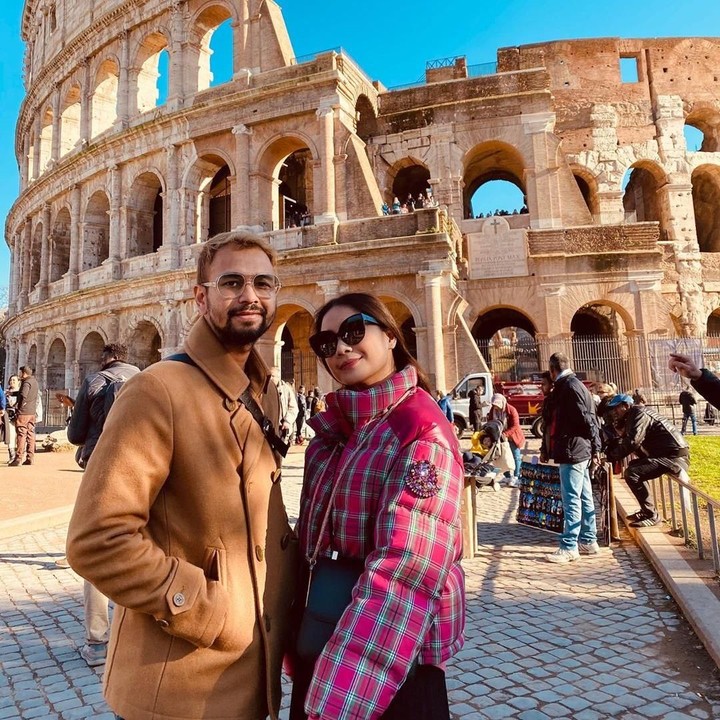 <p>Mereka juga mengunjungi Italia. Cuacanya bagus ya, Bunda? (Foto: Instagram @raffinagita1717)</p>