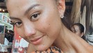 7 Potret Agnez Mo Liburan di Bali, Cantik dengan Kebaya Tradisional Agnez Mo menyempatkan diri untuk menikmati momen libur Natal dan Tahun baru di Bali. Ia pun terlihat cantik dengan mengenakan kebaya tradisional.