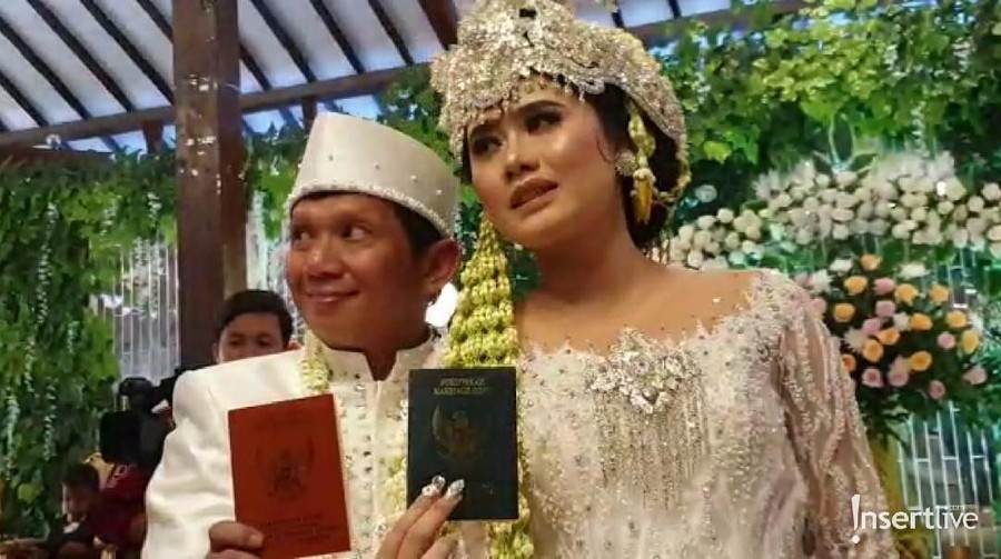 Pelawak Ginanjar Resmi Nikahi Wanita Berusia 32 Tahun Lebih Muda Pernikahan Ginanjar Soekmana dan Tiara Amalia