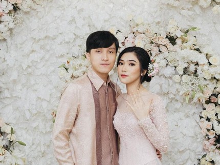 Bahagianya Isyana Sarasvati Dilamar Sang Kekasih, Rayhan Maditra