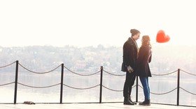 Alasan Wanita Suka Punya Pacar yang Lebih Tinggi