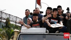 Sambut Dhani Bebas, Fadli Zon Singgung Kasus Sumir
