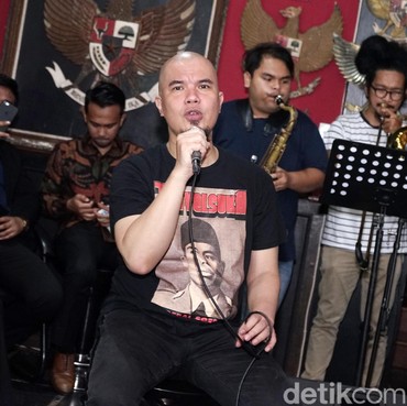 Jerinx Sebut Agama Konspirasi, Ahmad Dhani: Pakai Otakmu Coba!