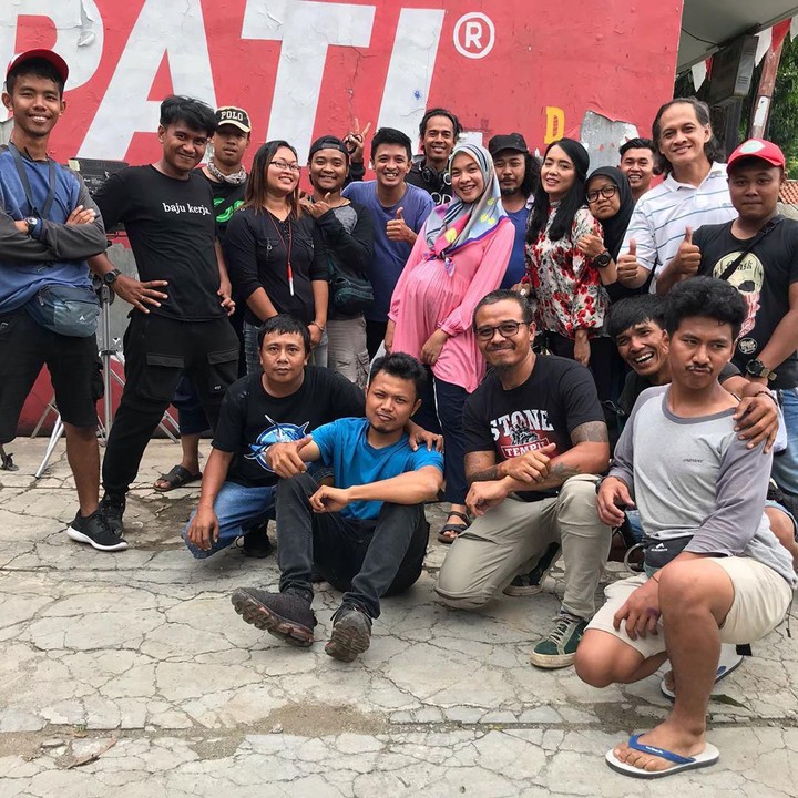 <p>Kemarin, Minggu (29/9/2019) Tika Bravani syuting terakhir TOP sebelum cuti hamil. (Foto: Instagram @tikabravani)</p>