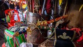 FOTO: Opera Tionghoa Bertahan di Tengah Modernisasi Thailand Jumlah pertunjukan opera Tionghoa di Thailand menyusut tajam seiring perkembangan ponsel, bioskop, layanan streaming, juga bangunan modern.