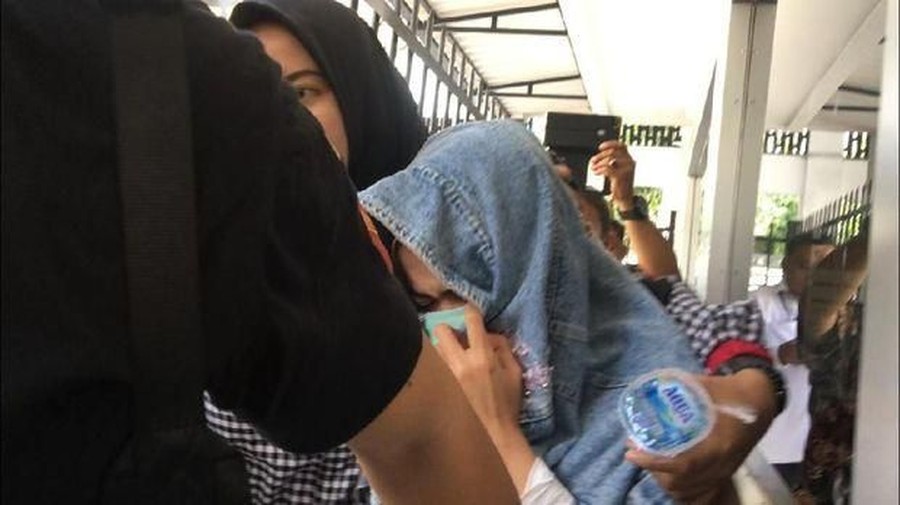 Medina Zein diamankan pihak kepolisian sejak Sabtu (28/12) lalu. 