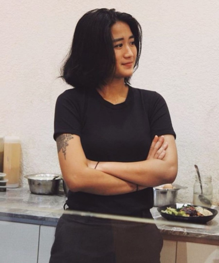 6 Pesona Renatta Moeloek, Chef Cantik yang Mendadak Viral Renatta Moeloek atau Chef Renatta mendadak jadi perbincangan pulik. Ia tampak cantik menjadi juri dalam acara memasak ternama di salah satu stasiun TV swasta.