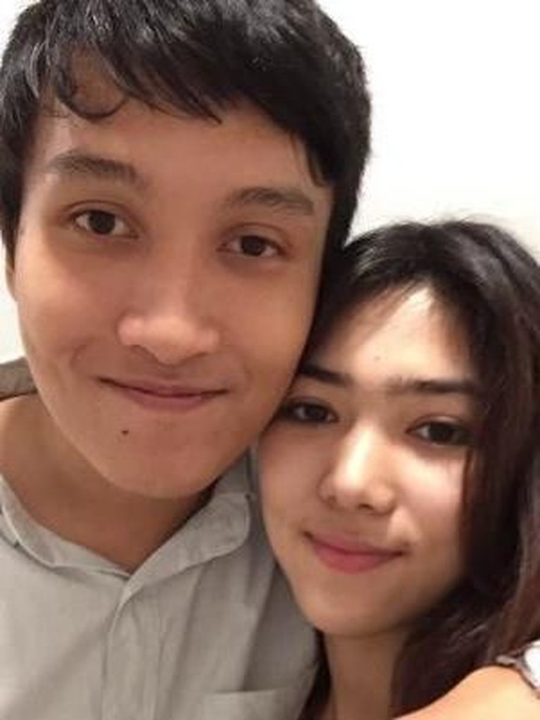 Resmi Dilamar, Ini 7 Momen Romantis Isyana Sarasvati ...