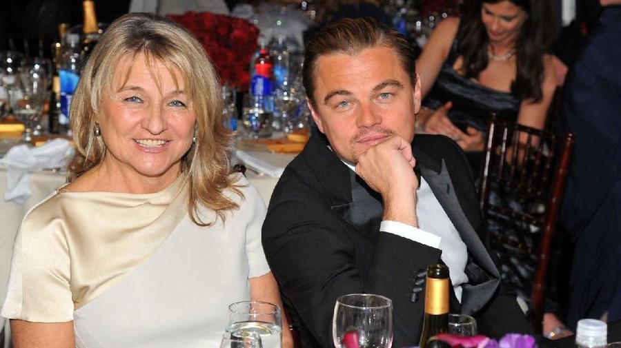 Ibunda Leonardo DiCaprio gemas sang putra tak kunjung menikahi kekasihnya, Camila Morrone.