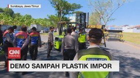 VIDEO: Demo Sampah Plastik Impor