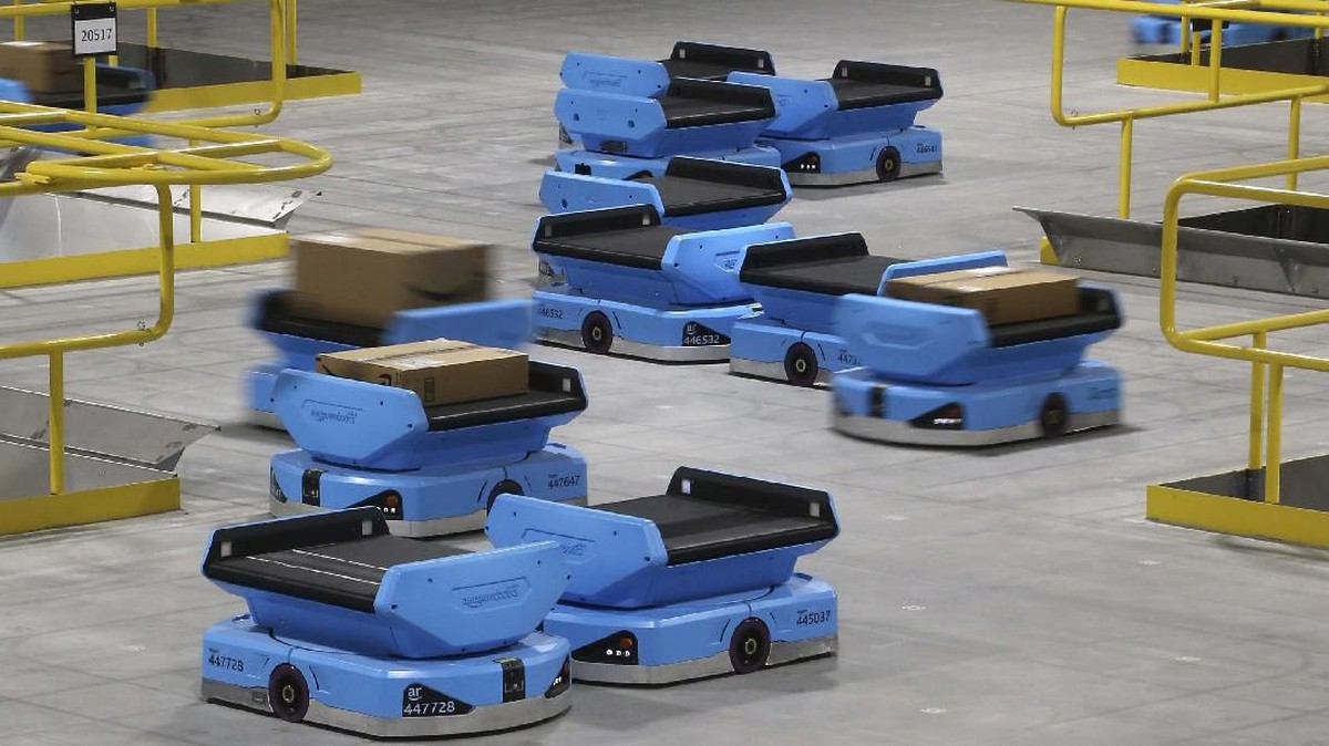FOTO : Ketika Robot 'Ambil Alih' Gudang Amazon