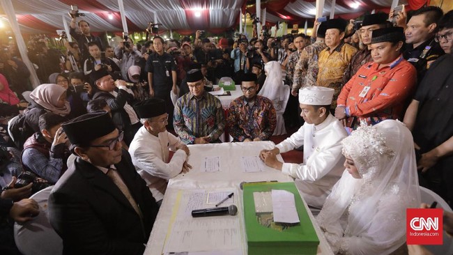 Dalam pasal 24 ayat (1) RUU Ketahanan Keluarga disebutkan setiap suami-istri wajib saling mencintai, menghormati, setia, dan menjaga kehormatan.