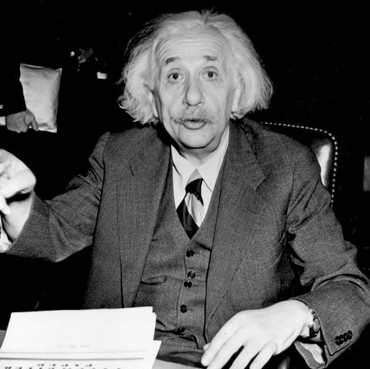 7 Kebiasaan Orang Cerdas dan IQ Tinggi seperti Albert Einstein