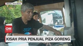 VIDEO: Kisah Pria Penjual Pizza Goreng