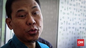 Munarman Tertawa Dituntut 8 Tahun Penjara