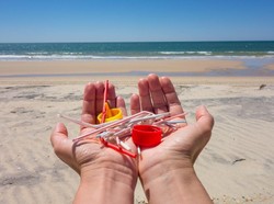 Marak Greenwashing, 8 Juta Ton Sampah Plastik Cemari Laut Tiap Tahun