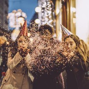 Simpan Dulu Buat Nanti! Tahun Baru Waktunya Staycation, Ini List Hotel yang Sediakan Package Event Ganti Tahun yang Seru!