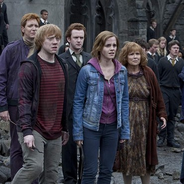 Jelang Anniversary ke-19, Bintang Harry Potter Bakal Reuni Virtual?
