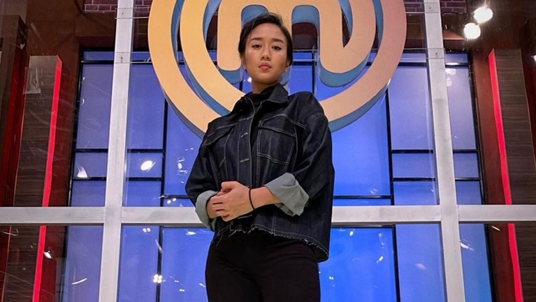 Chef Renatta secara tiba-tiba mendadak viral usai penampilan dirinya menjadi juri di ajang kompetisi masak. Lalu apa saja fakta menarik dari sosok Chef Renatta?