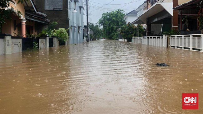 Hujan mengguyur DKI Jakarta dan sekitarnya sejak Rabu (1/1) dini hari. Sejumlah wilayah dilaporkan terendam banjir.