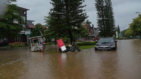 BPBD Jabar Salurkan Bantuan Logistik ke Wilayah Banjir Bekasi
