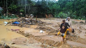 Ribuan Warga Lebak Banten Mengungsi Akibat Banjir Bandang