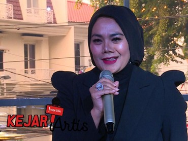 img-title Sarita Abdul Mukti Jadi Penyanyi Usai Menjanda (Part 1)