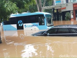 Perbaiki Cat Mobil Belang Akibat Banjir, Siapkan Rp 1,5 Juta