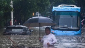 Banjir, Transjakarta Setop dan Alihkan Rute Operasi