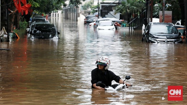 Pengugat Pemprov DKI soal banjir menyebut penguasa lalai dalam memberi peringatan dini banjir dan memberi ganti rugi.