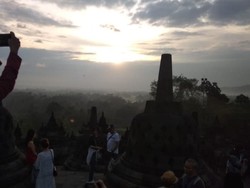 Fakta: Pengunjung Wisata Sunrise di Candi Borobudur Didominasi Bule